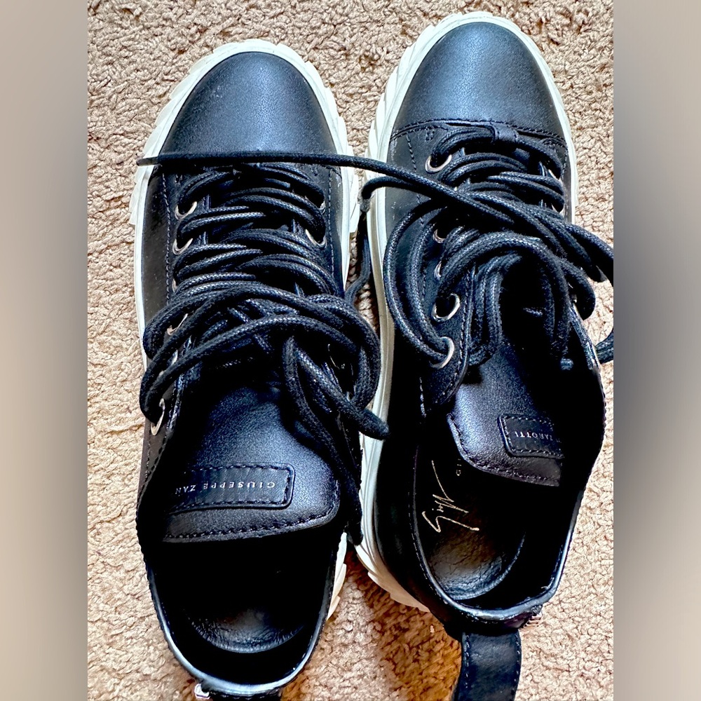 Guiseppe Zanotti